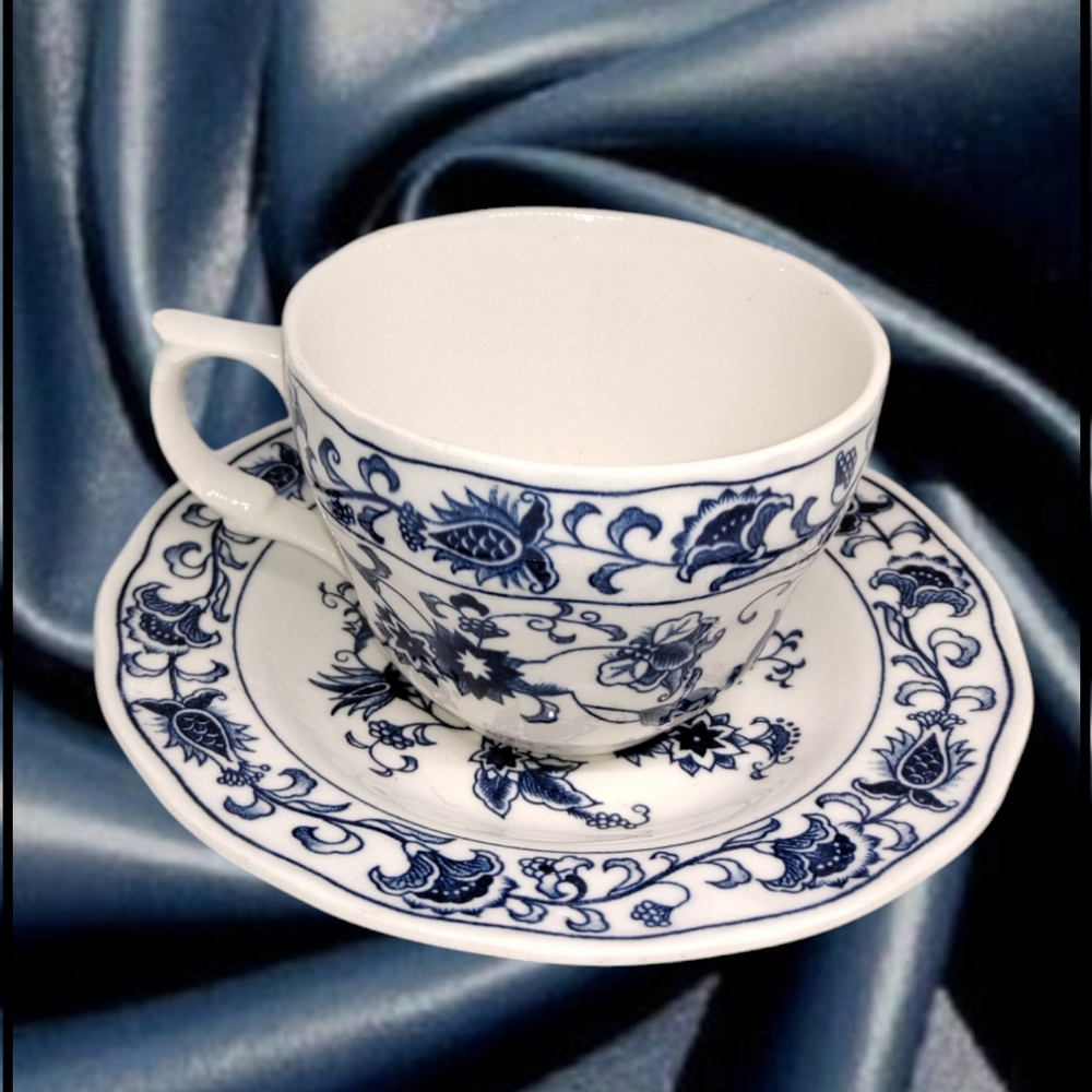Ironstone Ming Tree ~ Blue and White Floral Teacup Set with Creamer. Japan - Picture 7 of 11